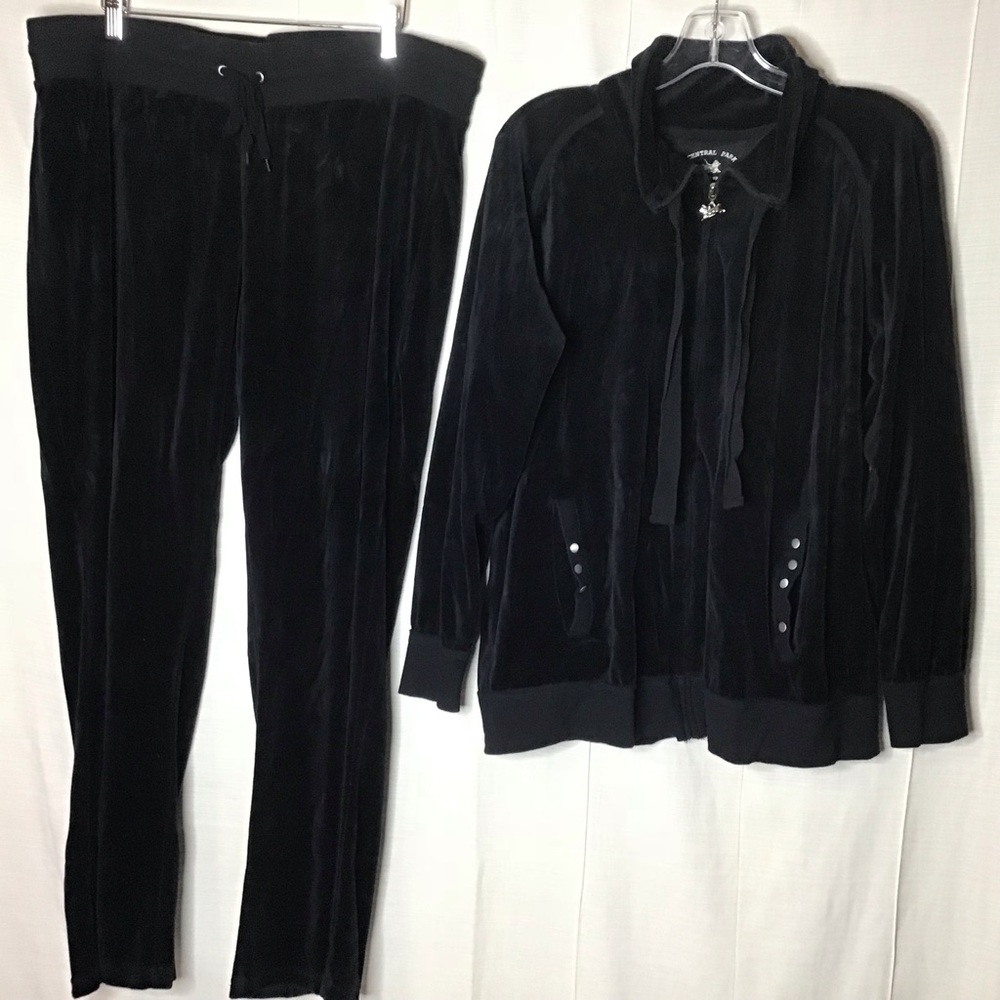 Central Park Sweatsuit. Size 1X